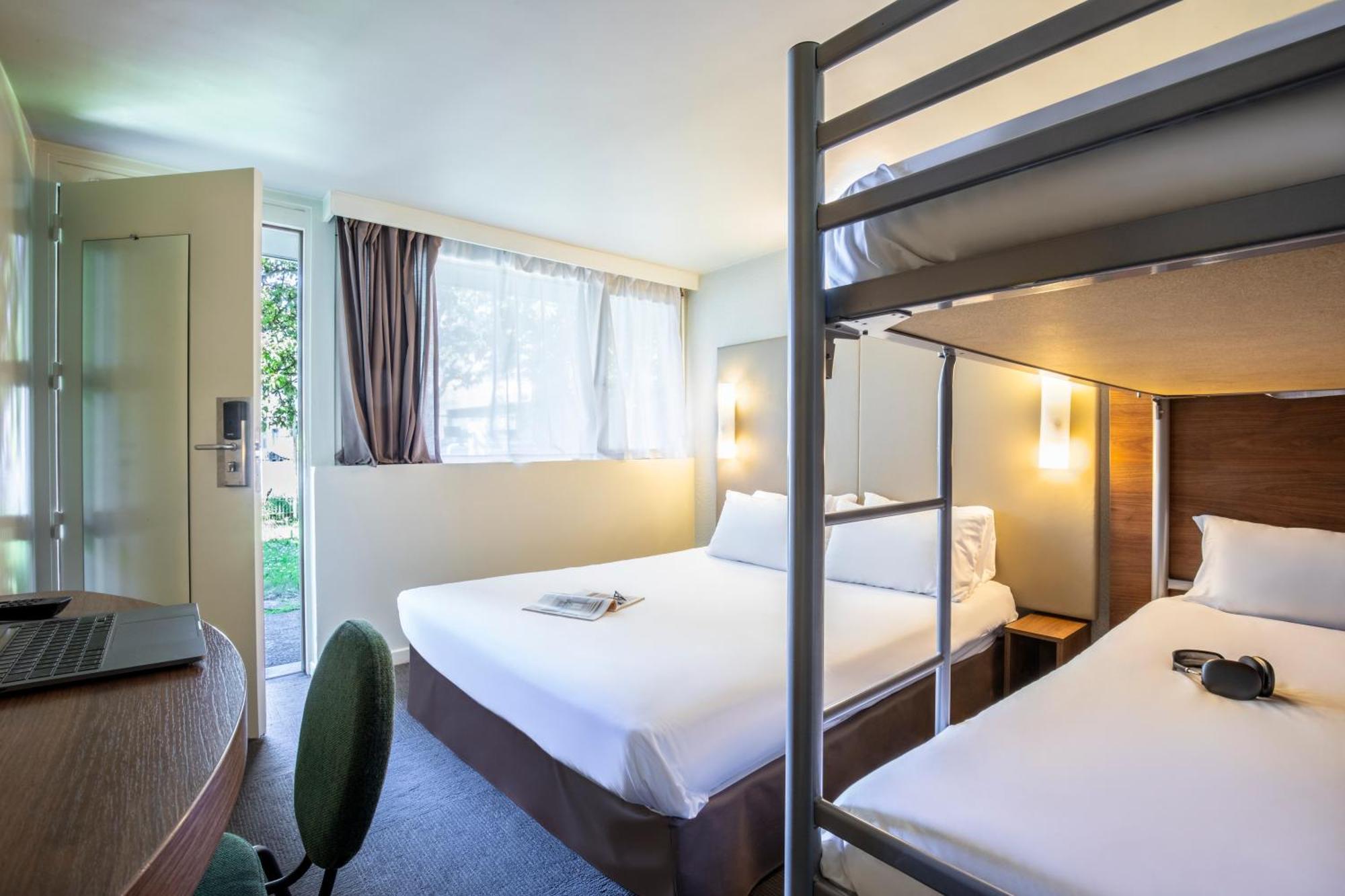 Campanile Nimes Sud - Caissargues Hotel Buitenkant foto