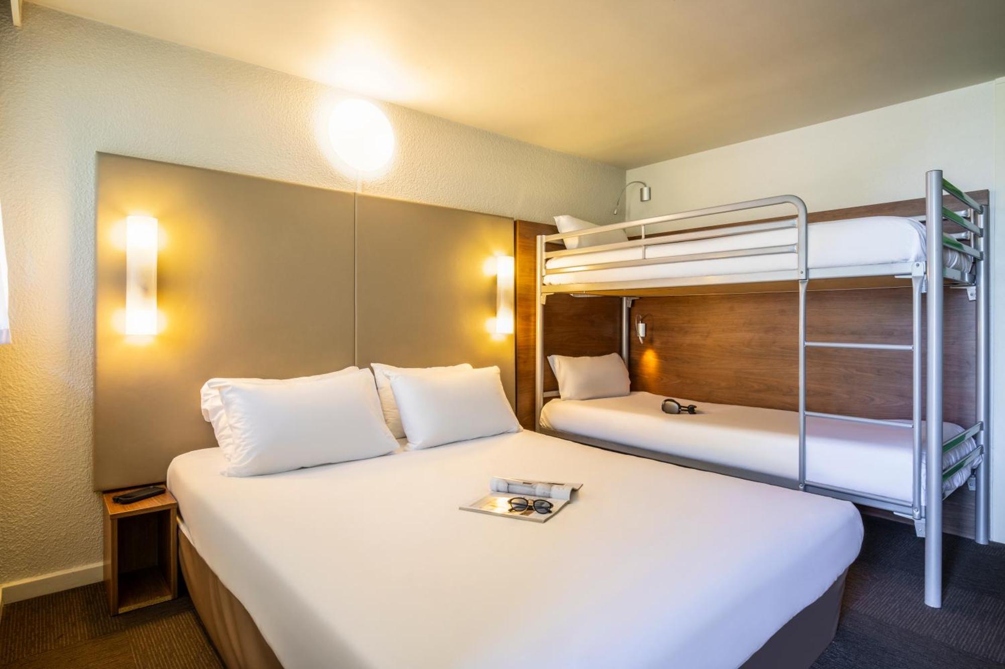 Campanile Nimes Sud - Caissargues Hotel Buitenkant foto